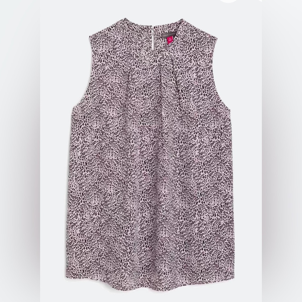 Excellent condition, Vince Camuto Sleeveless Pleat Neck Blouse, Size 1X